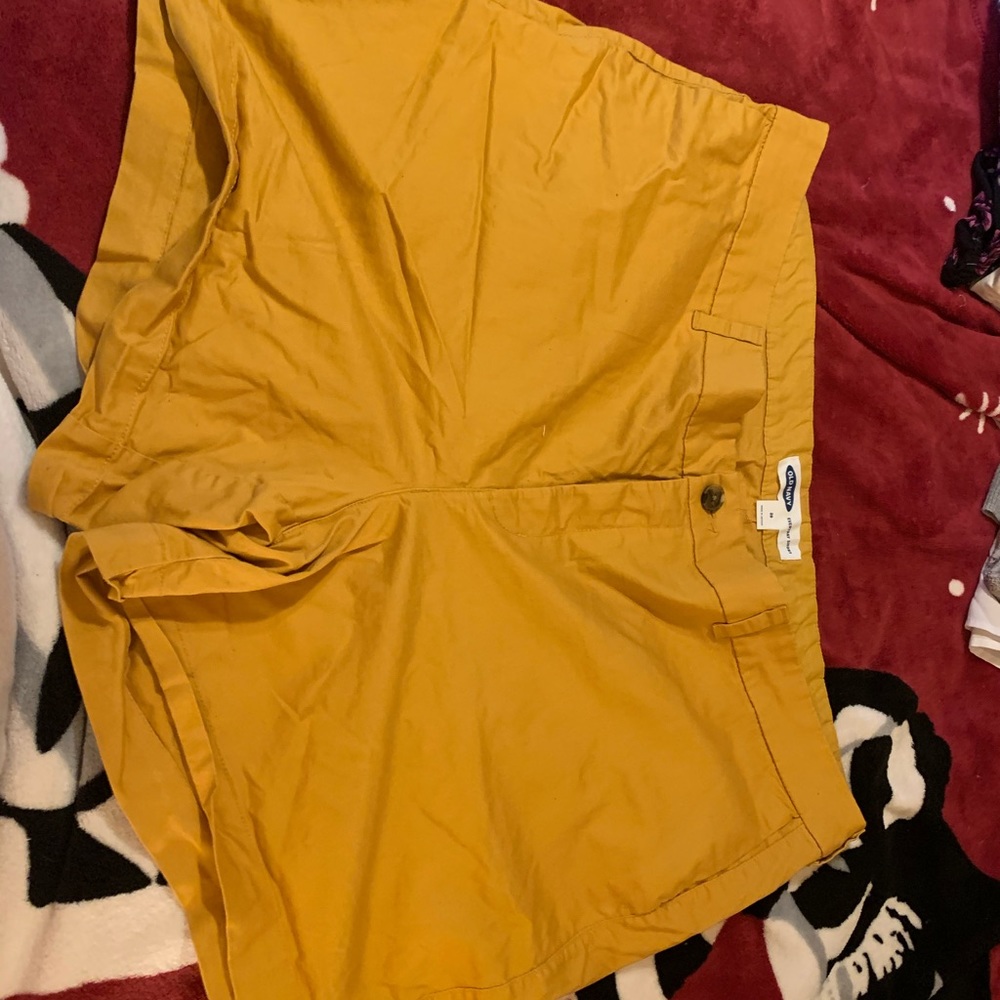 Of navy mustard yellow shorts